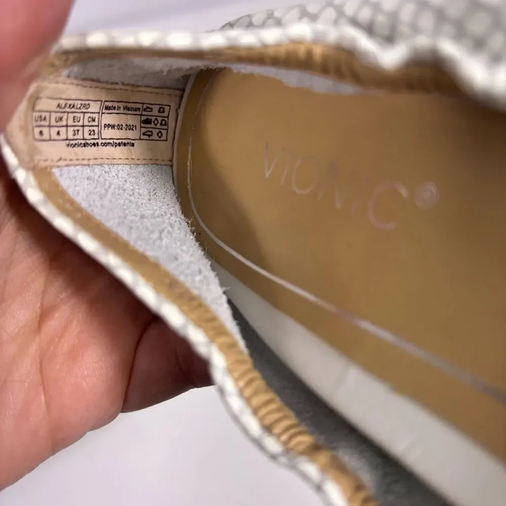 Vionic White Textured Women's Ballet Flats Size 6